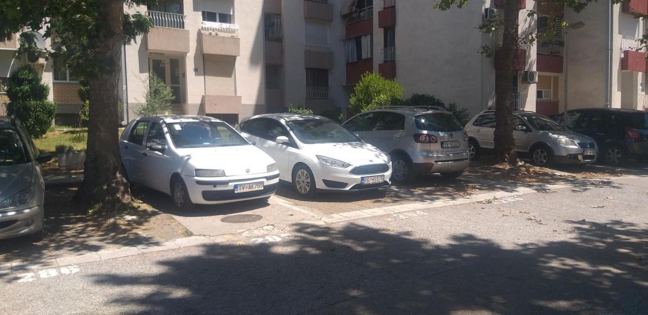 Apartman Centar Tivat Exterior foto