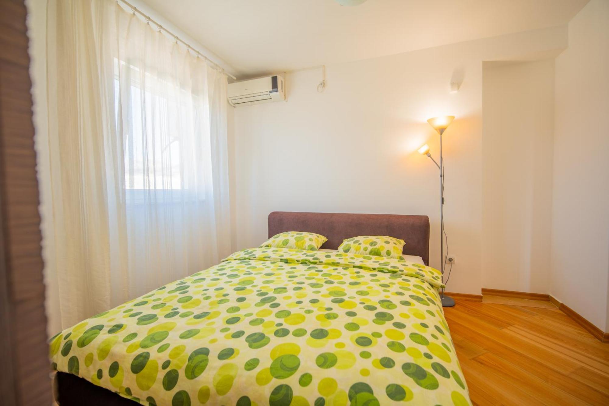 Apartman Centar Tivat Exterior foto