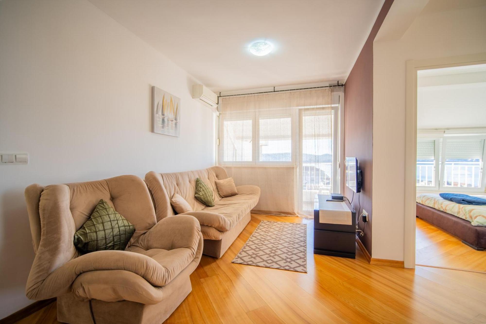 Apartman Centar Tivat Exterior foto
